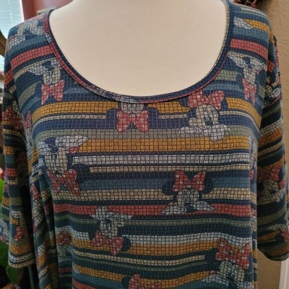 Women's Minnie Mouse Popover Top Disney 2X 2XL Subliminal Green Short Sl… - Picture 2 of 7